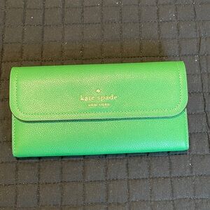 Kate Spade Green Leather Wallet